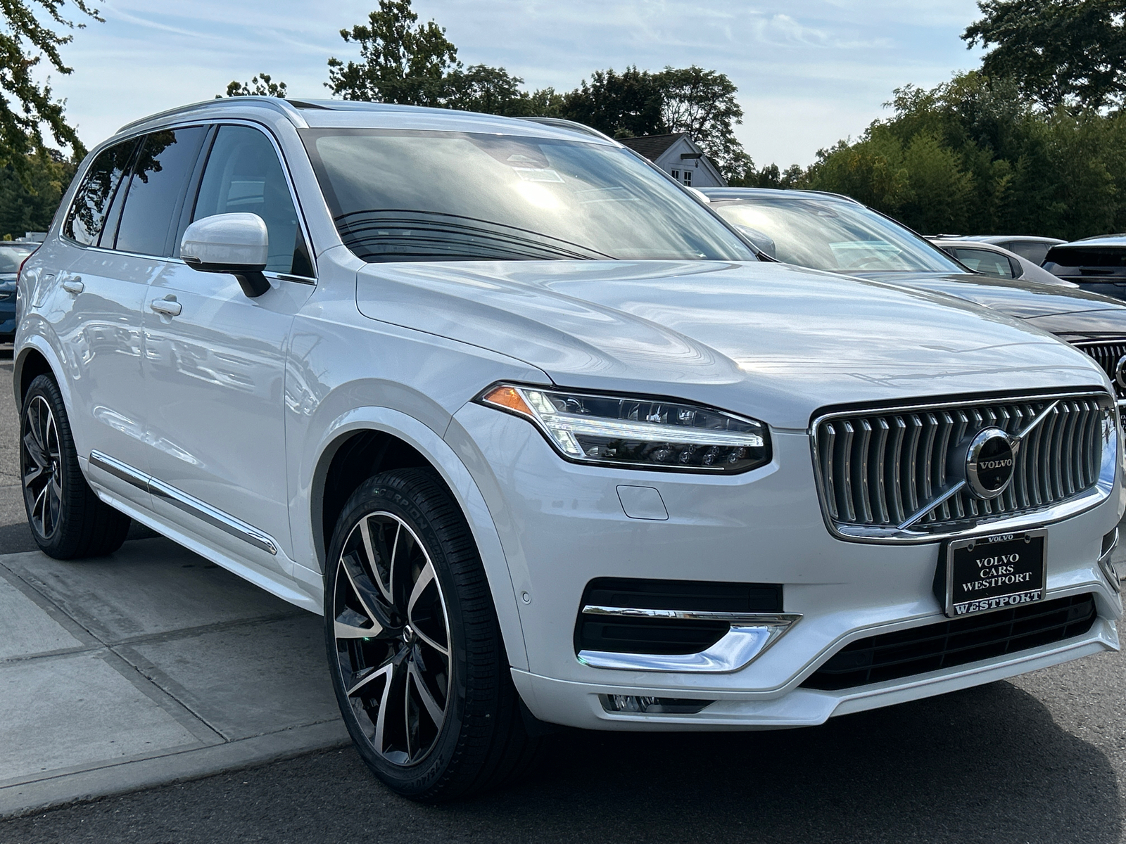 2024 Volvo XC90 B5 Plus 2