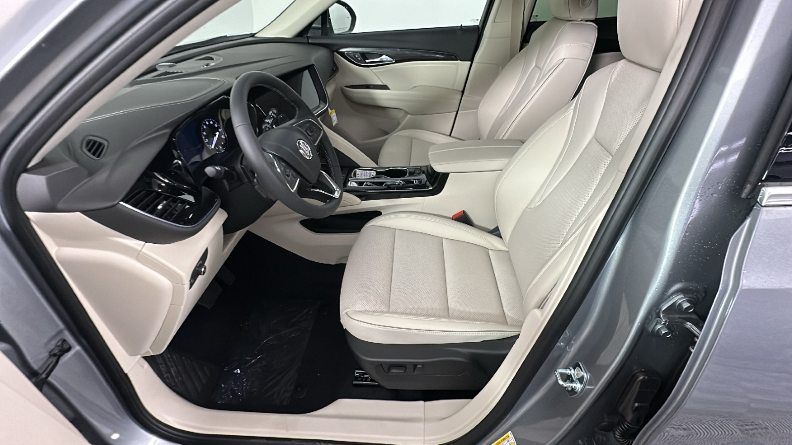 2023 Buick Envision Essence 32