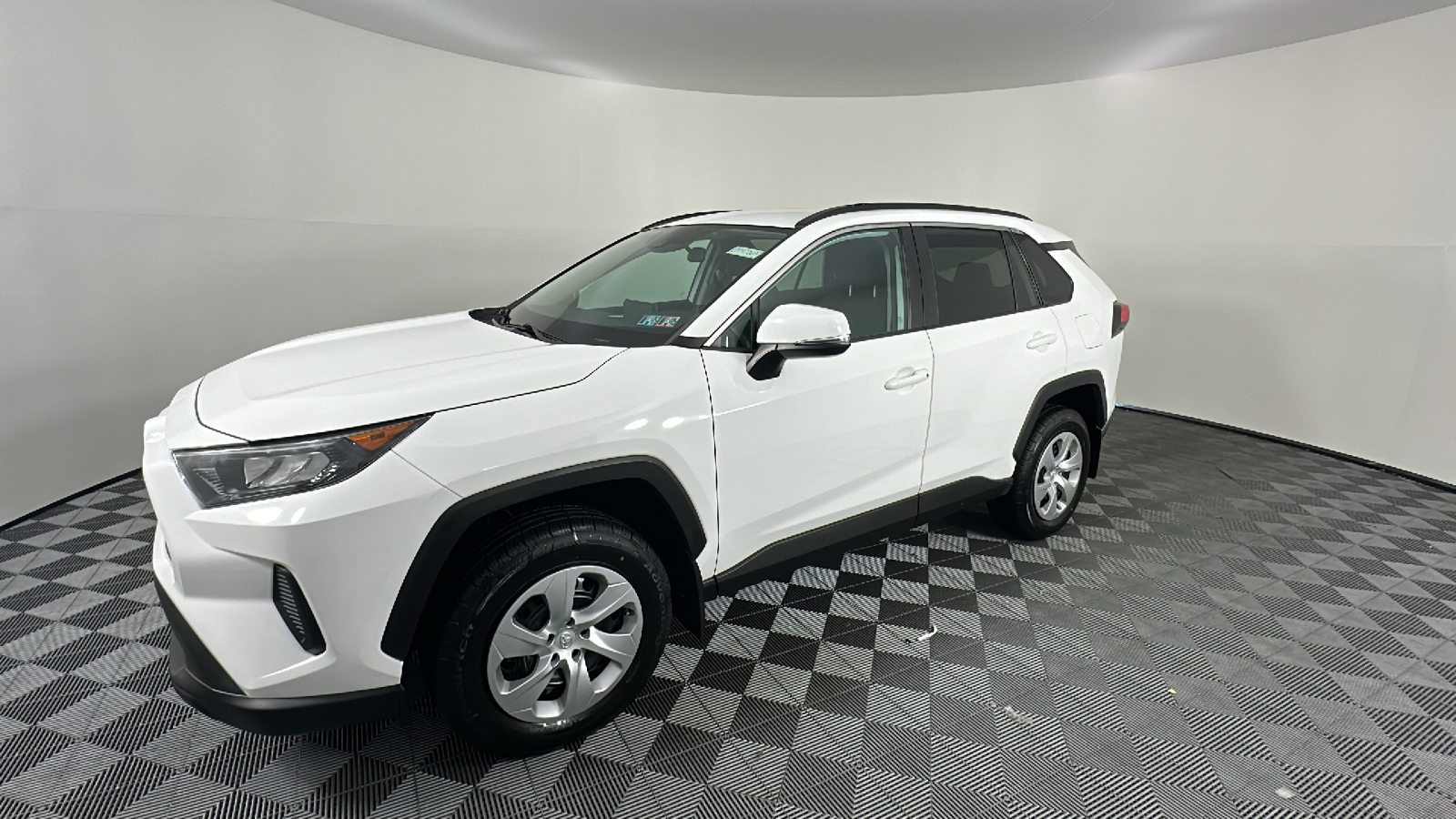 2019 Toyota RAV4 LE 7