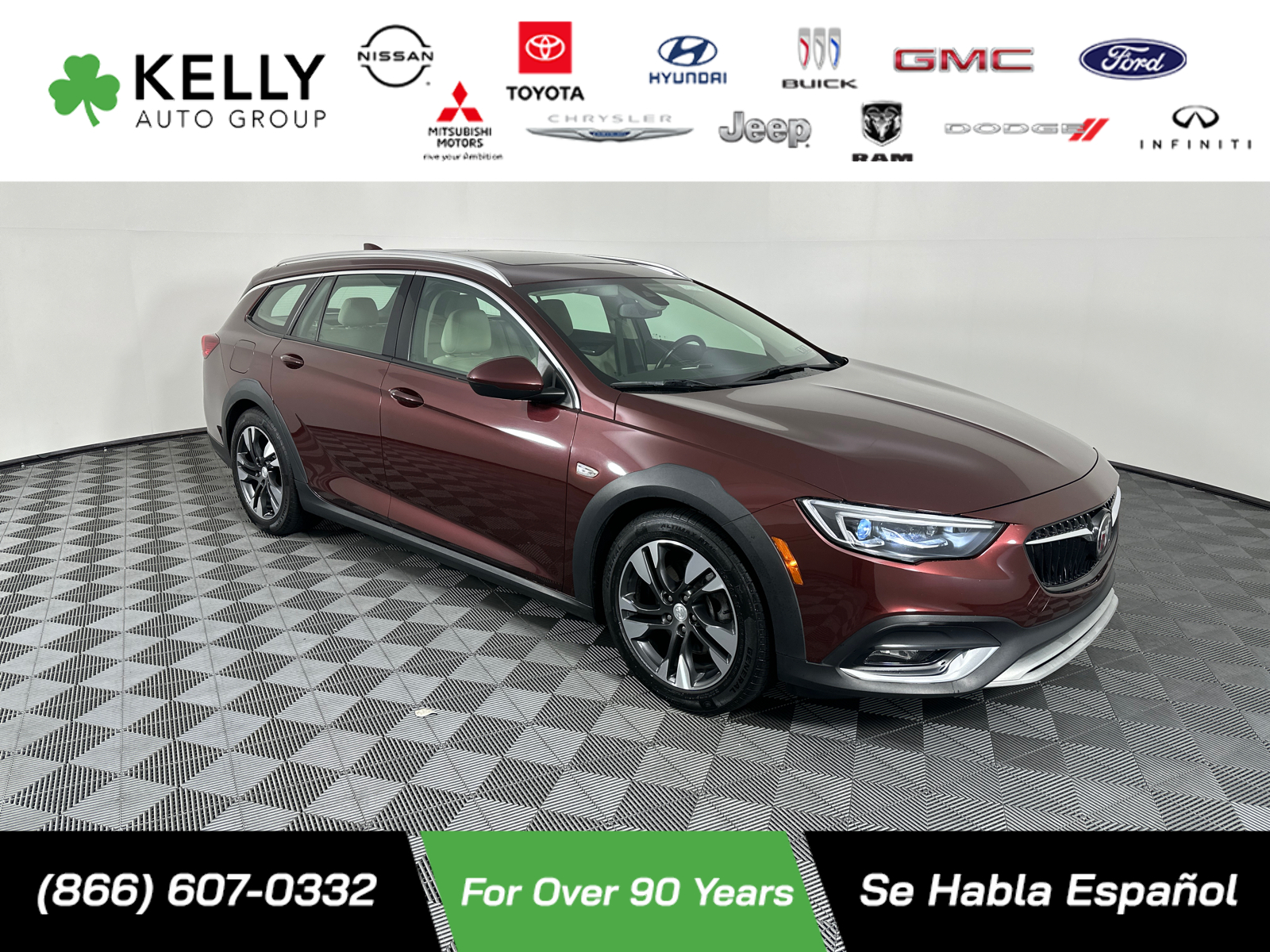 2018 Buick Regal TourX Essence 1