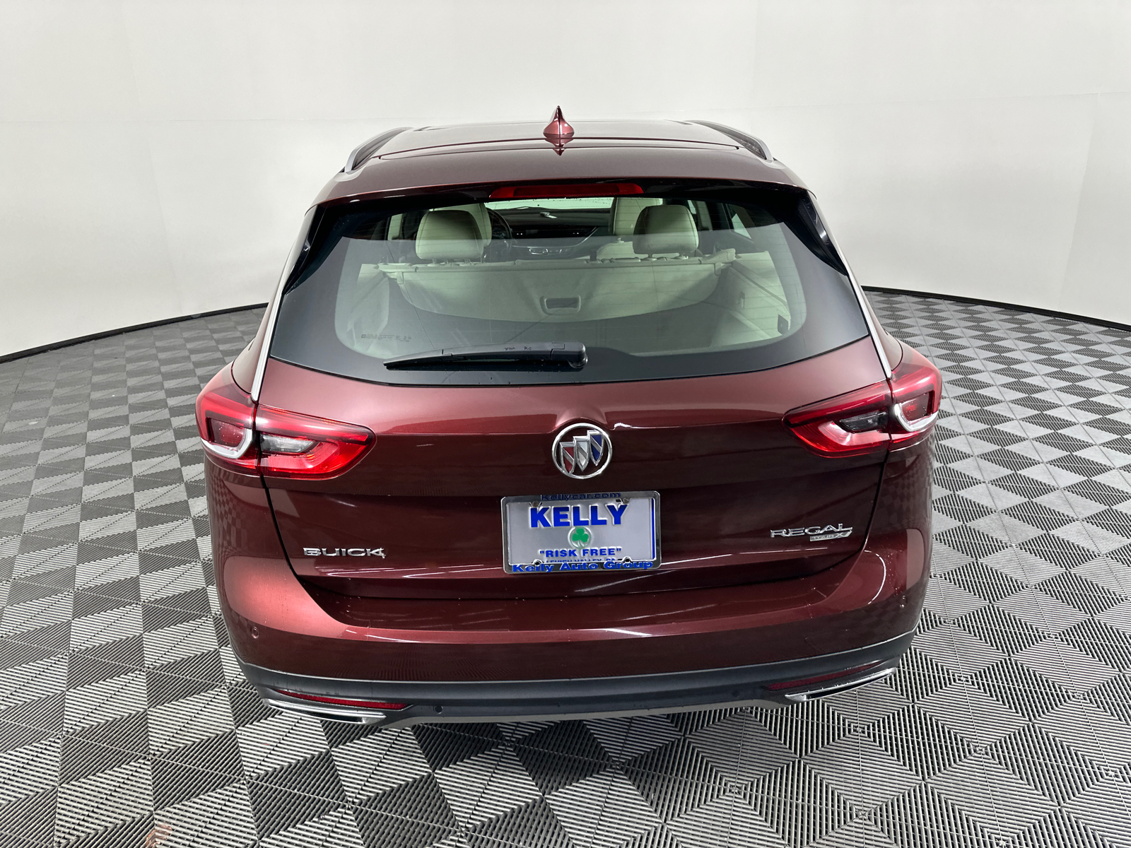 2018 Buick Regal TourX Essence 15