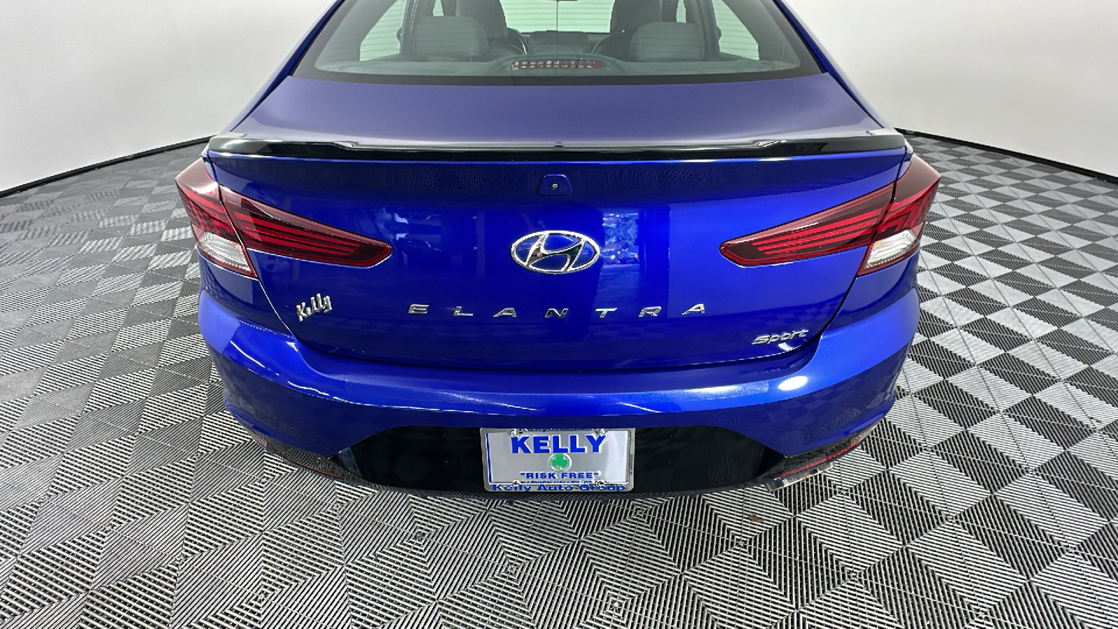 2019 Hyundai Elantra Sport 13