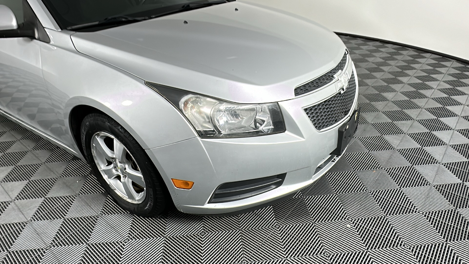 2013 Chevrolet Cruze 1LT Auto 2