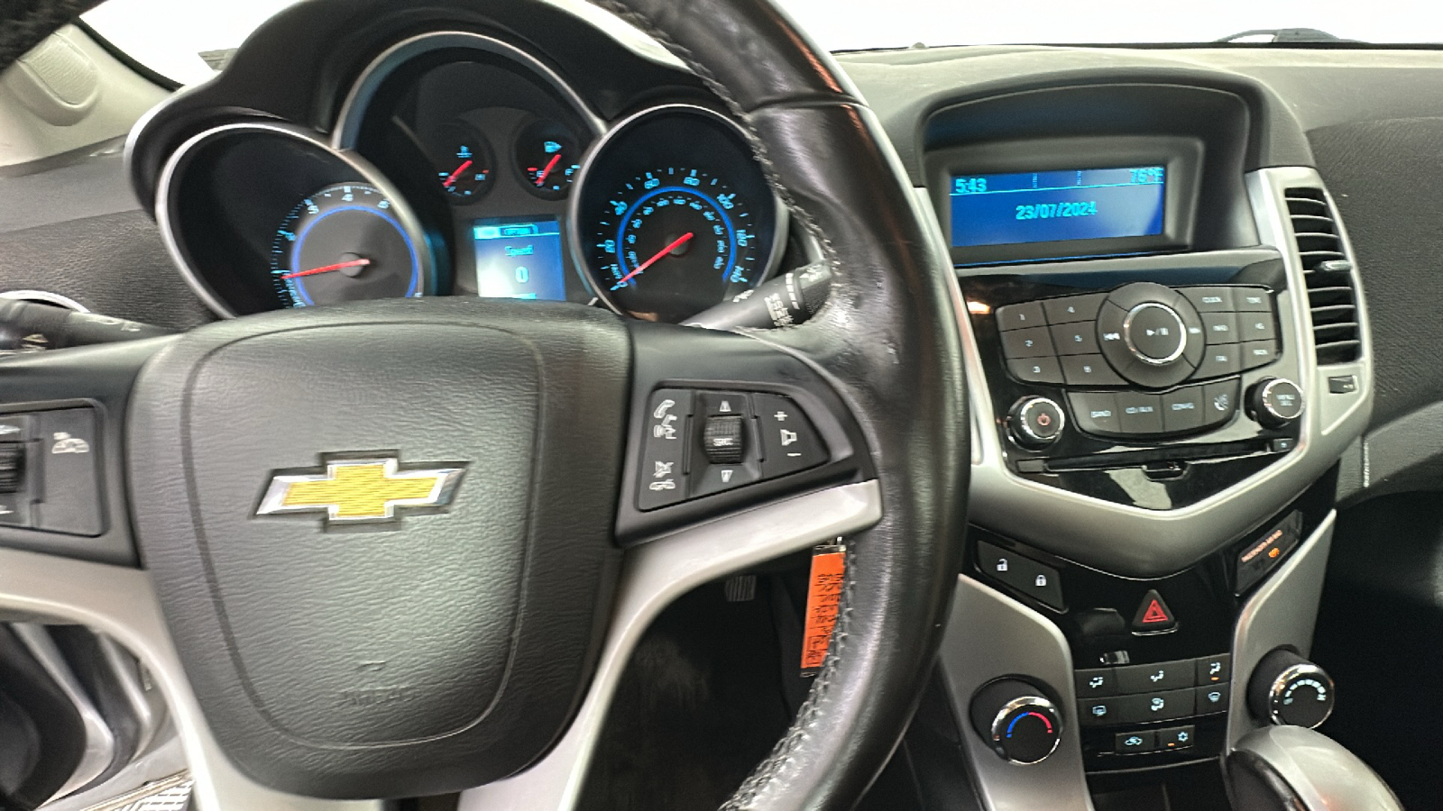 2013 Chevrolet Cruze 1LT Auto 39