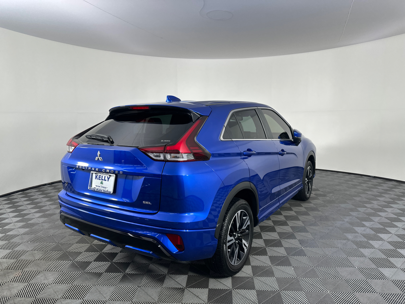 2023 Mitsubishi Eclipse Cross SEL 18