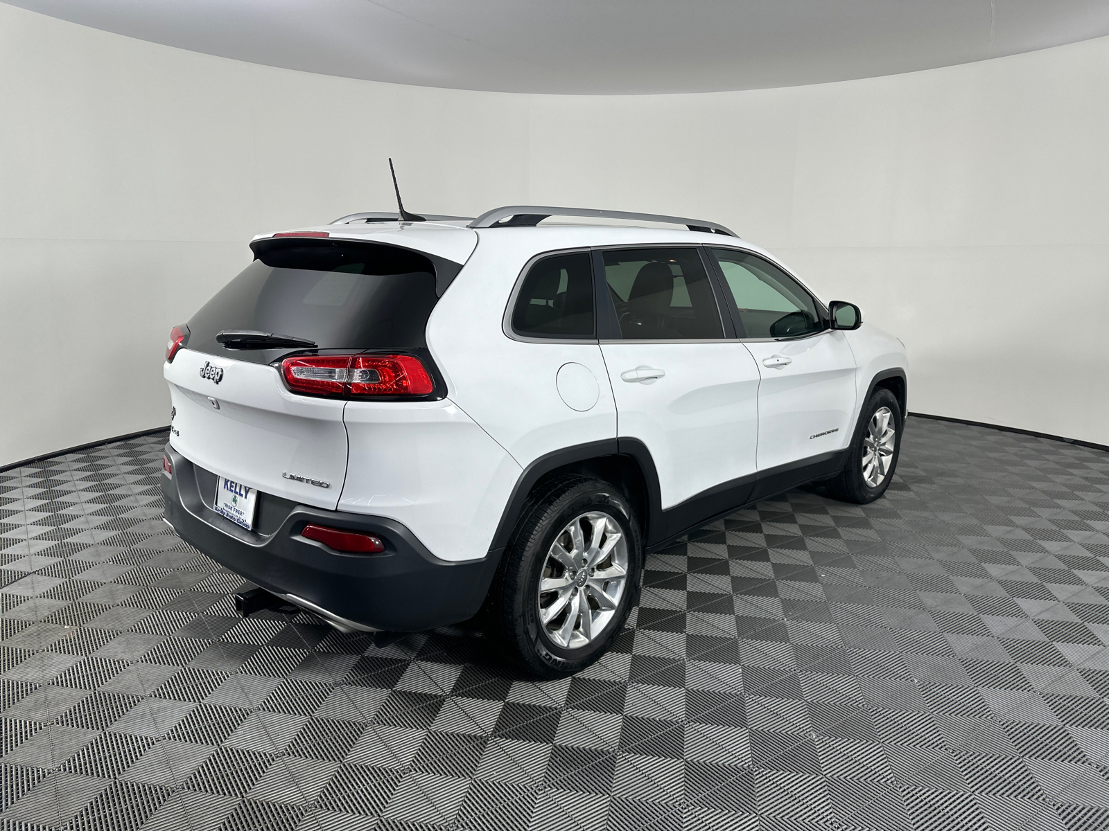 2016 Jeep Cherokee Limited 17