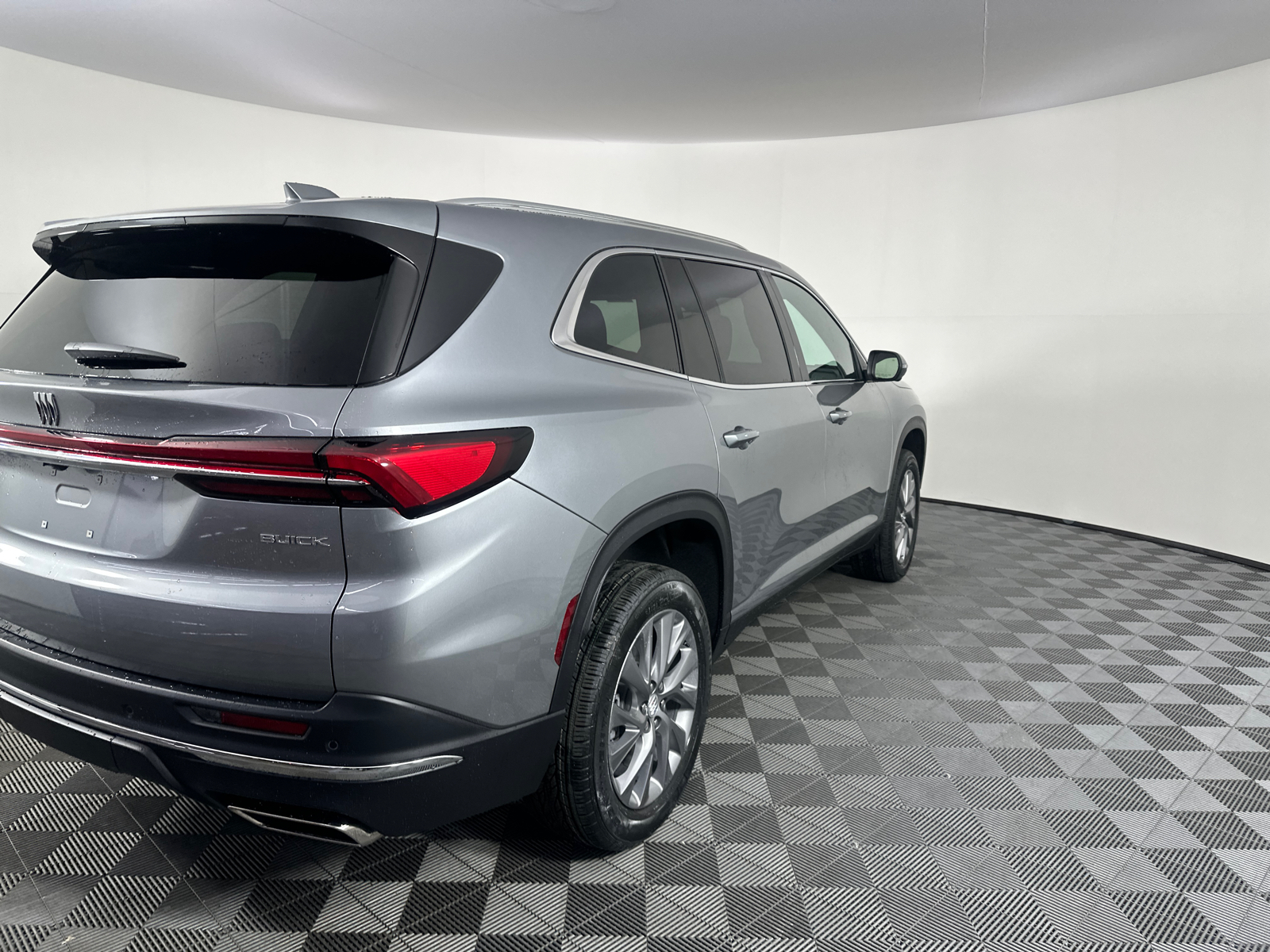 2025 Buick Enclave Preferred 16