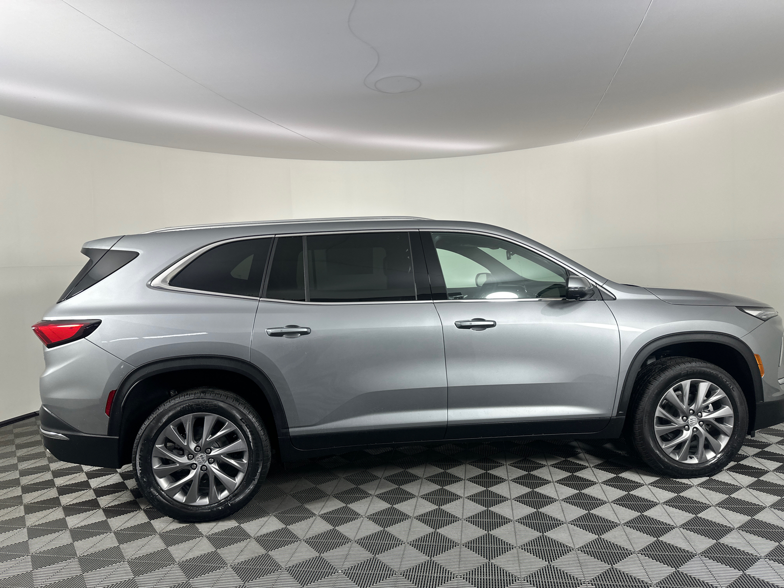 2025 Buick Enclave Preferred 19