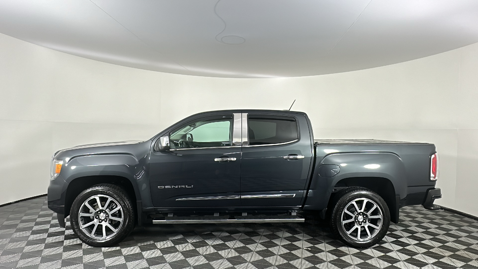 2021 GMC Canyon Denali 9