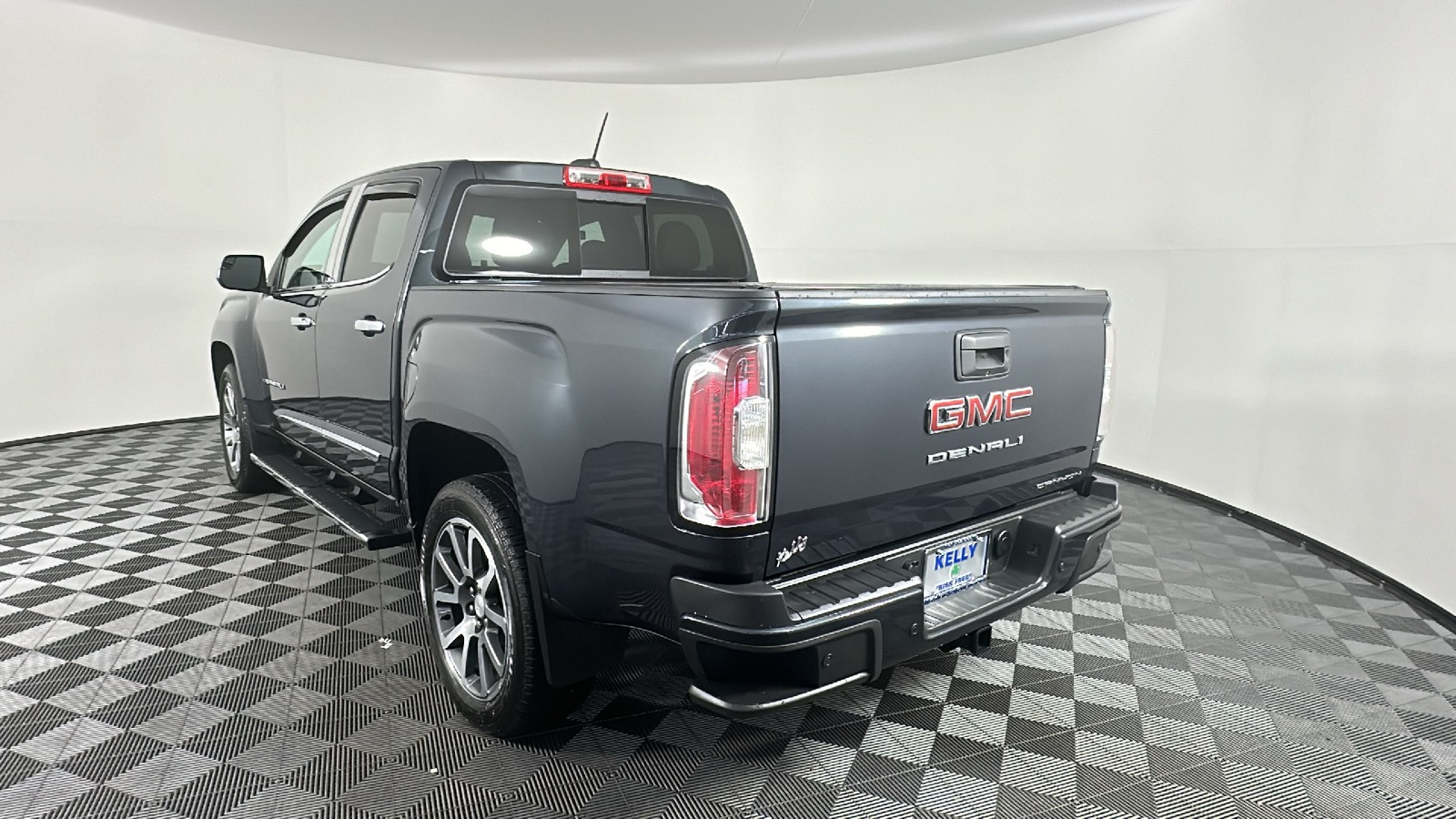 2021 GMC Canyon Denali 10