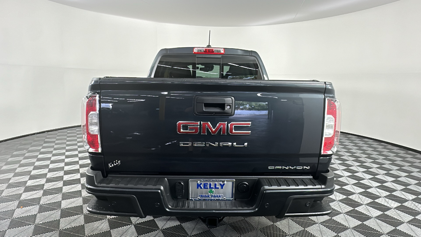 2021 GMC Canyon Denali 13