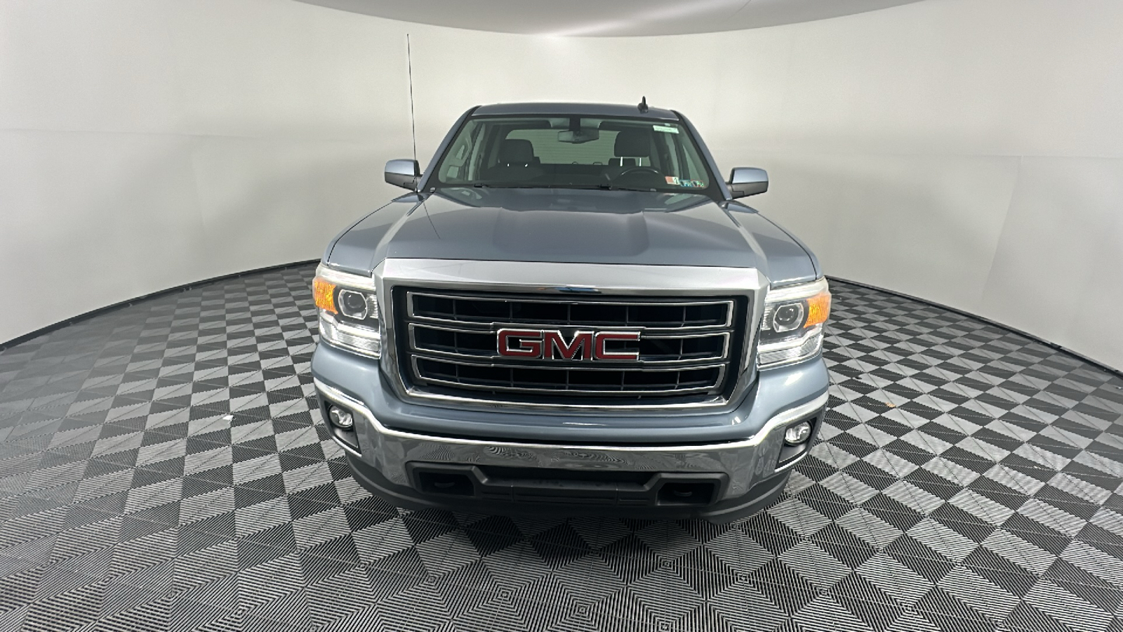 2015 GMC Sierra 1500 SLE 2