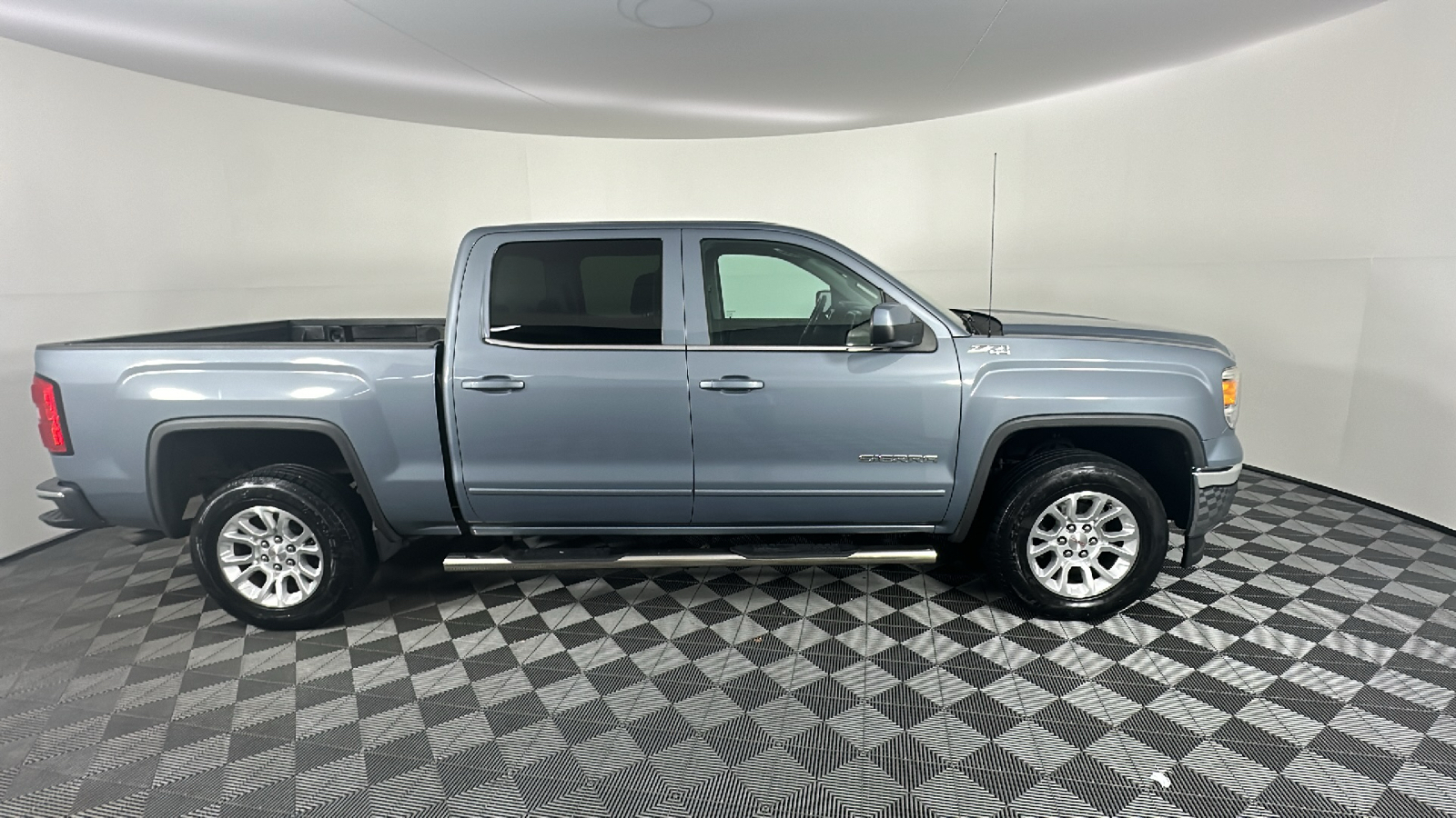 2015 GMC Sierra 1500 SLE 18