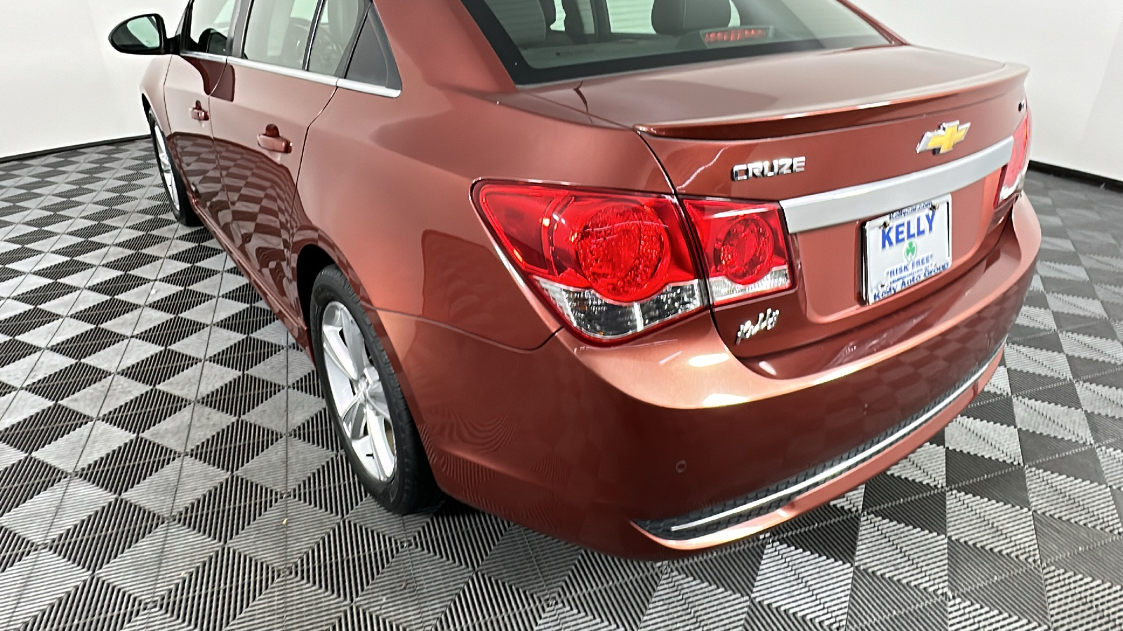 2012 Chevrolet Cruze LT 11