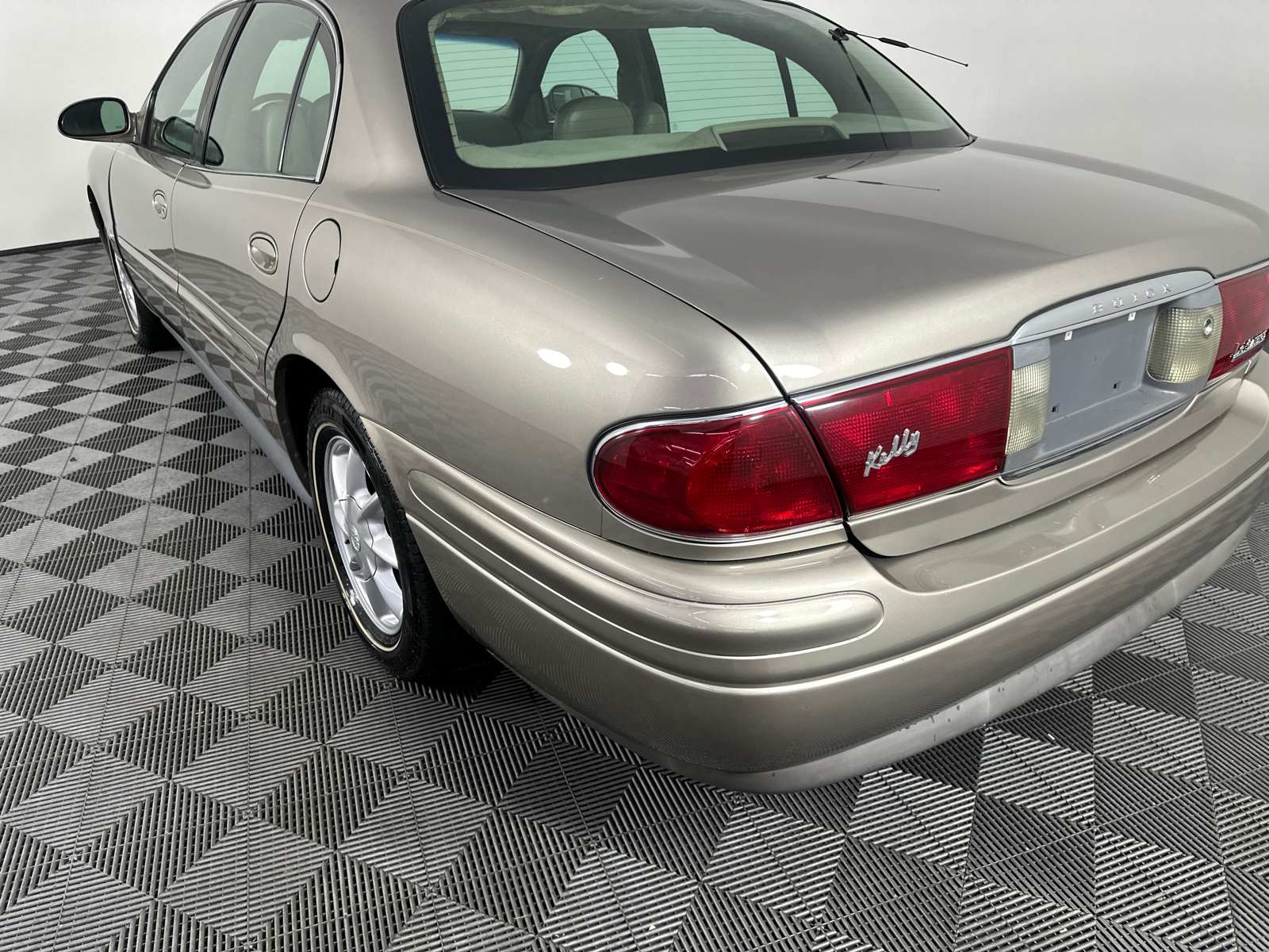 2003 Buick LeSabre Limited 11