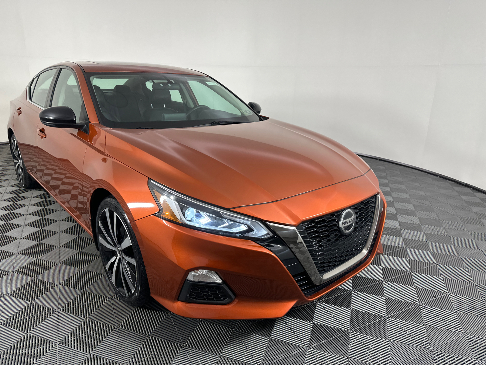 2019 Nissan Altima 2.5 SR 2