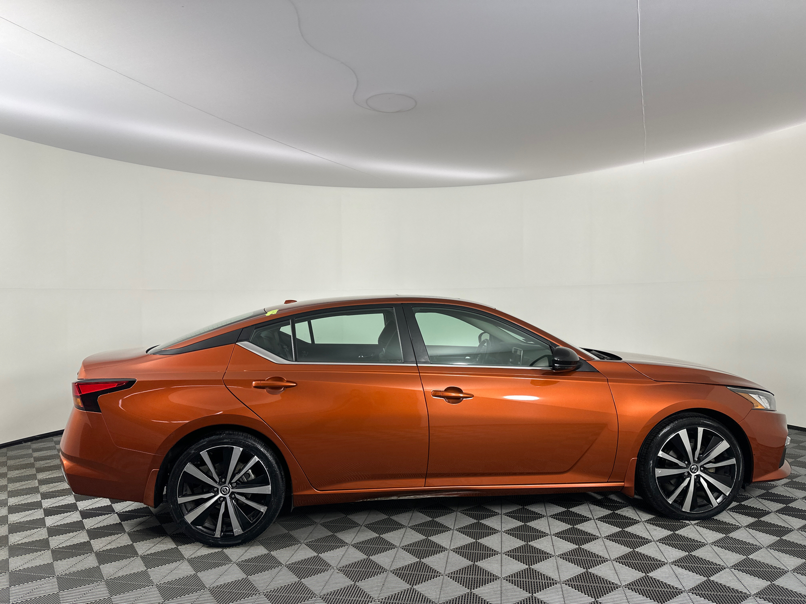 2019 Nissan Altima 2.5 SR 22