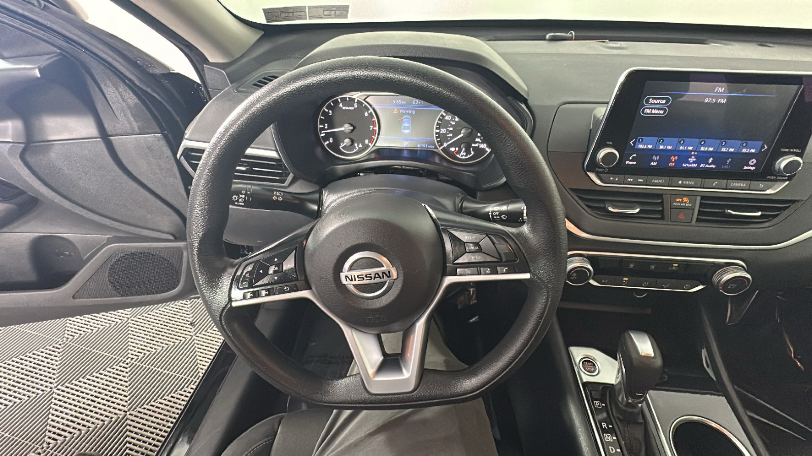 2021 Nissan Altima 2.5 SV 33