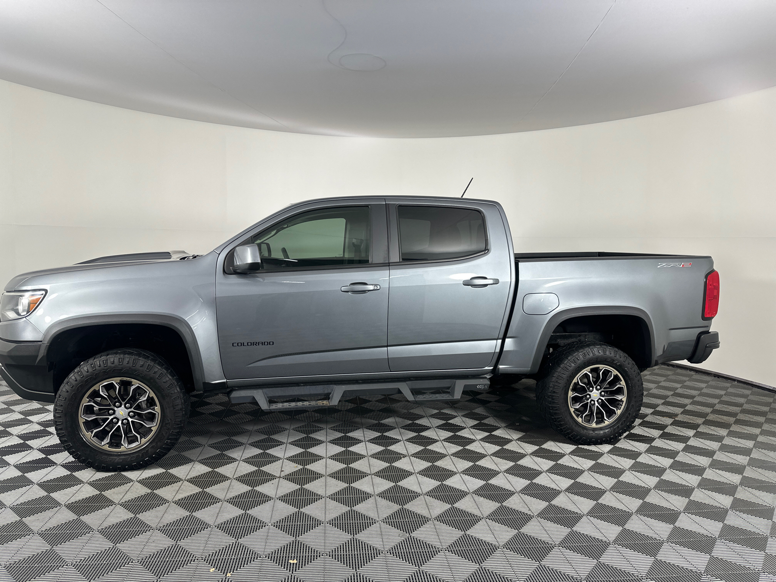 2019 Chevrolet Colorado ZR2 9