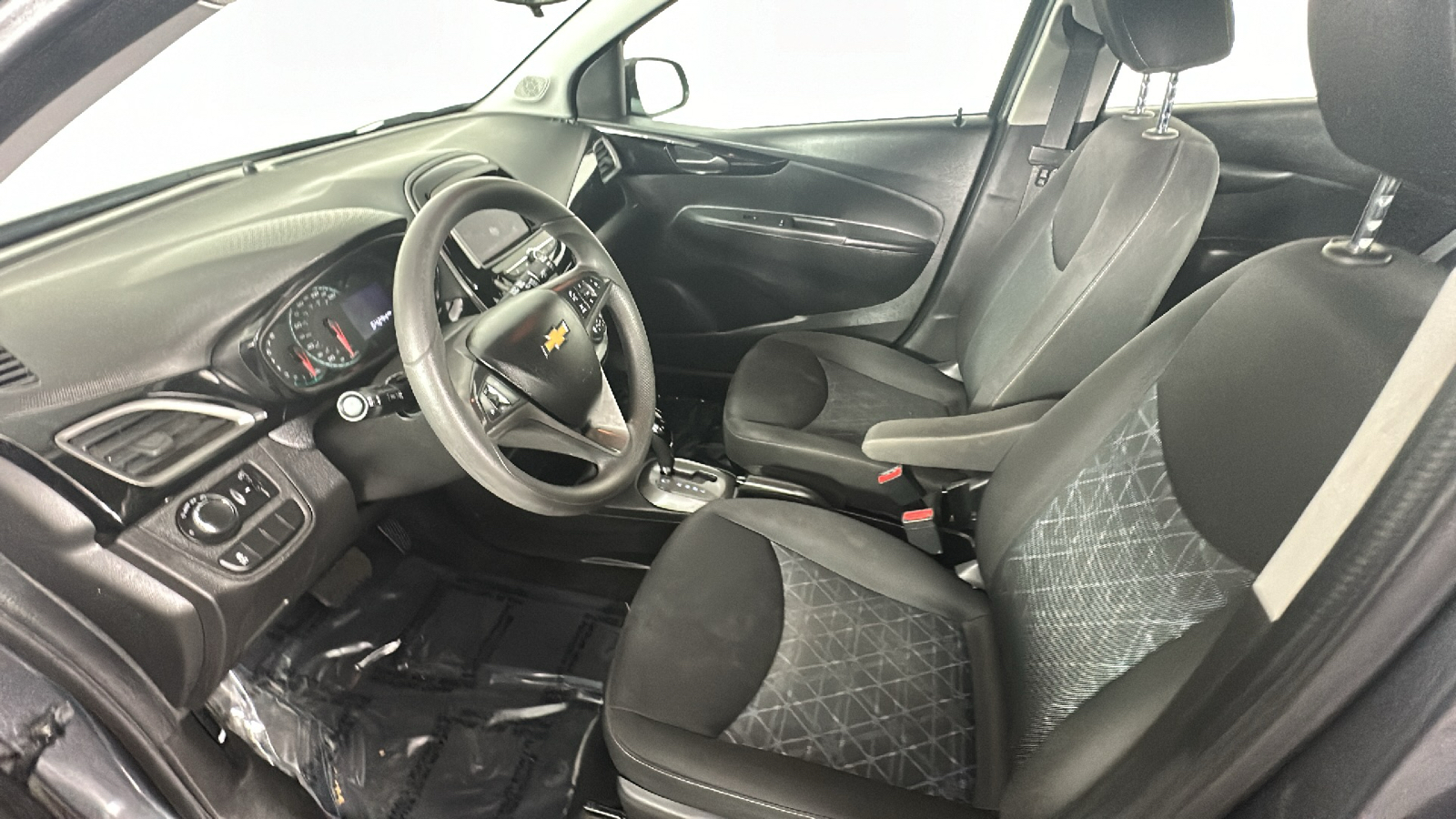 2021 Chevrolet Spark 1LT 33