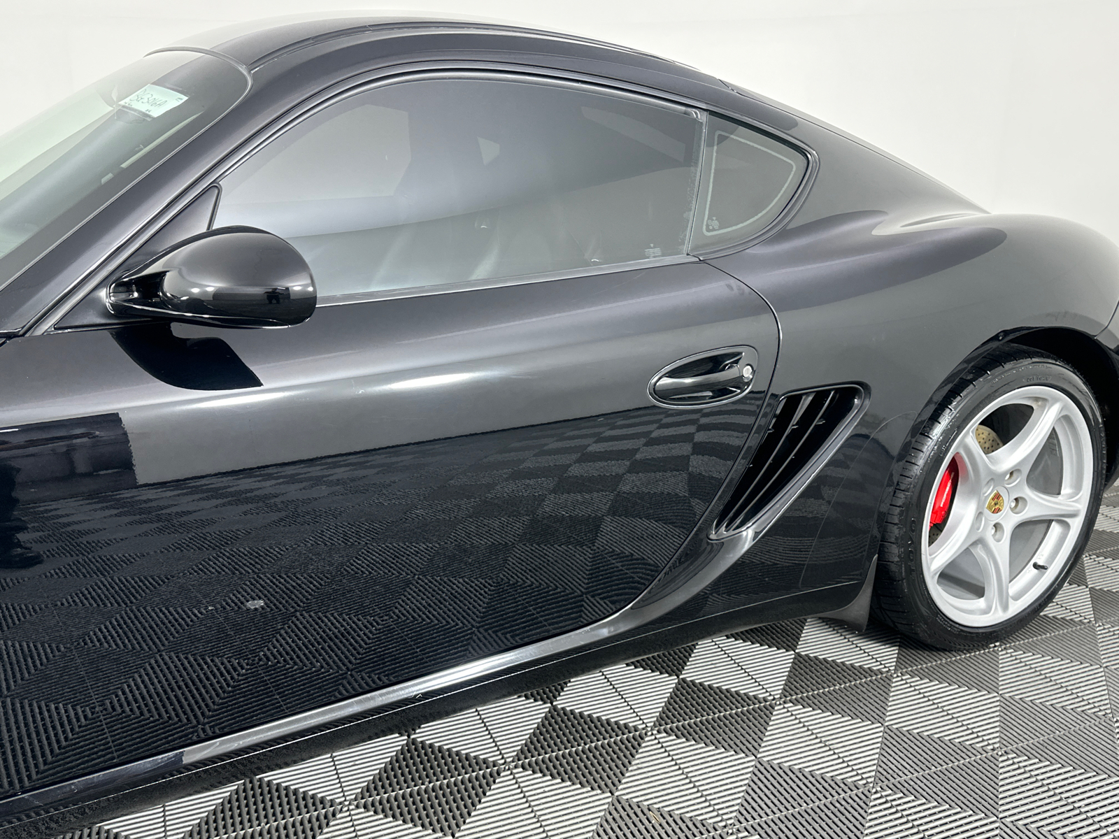 2006 Porsche Cayman S 11