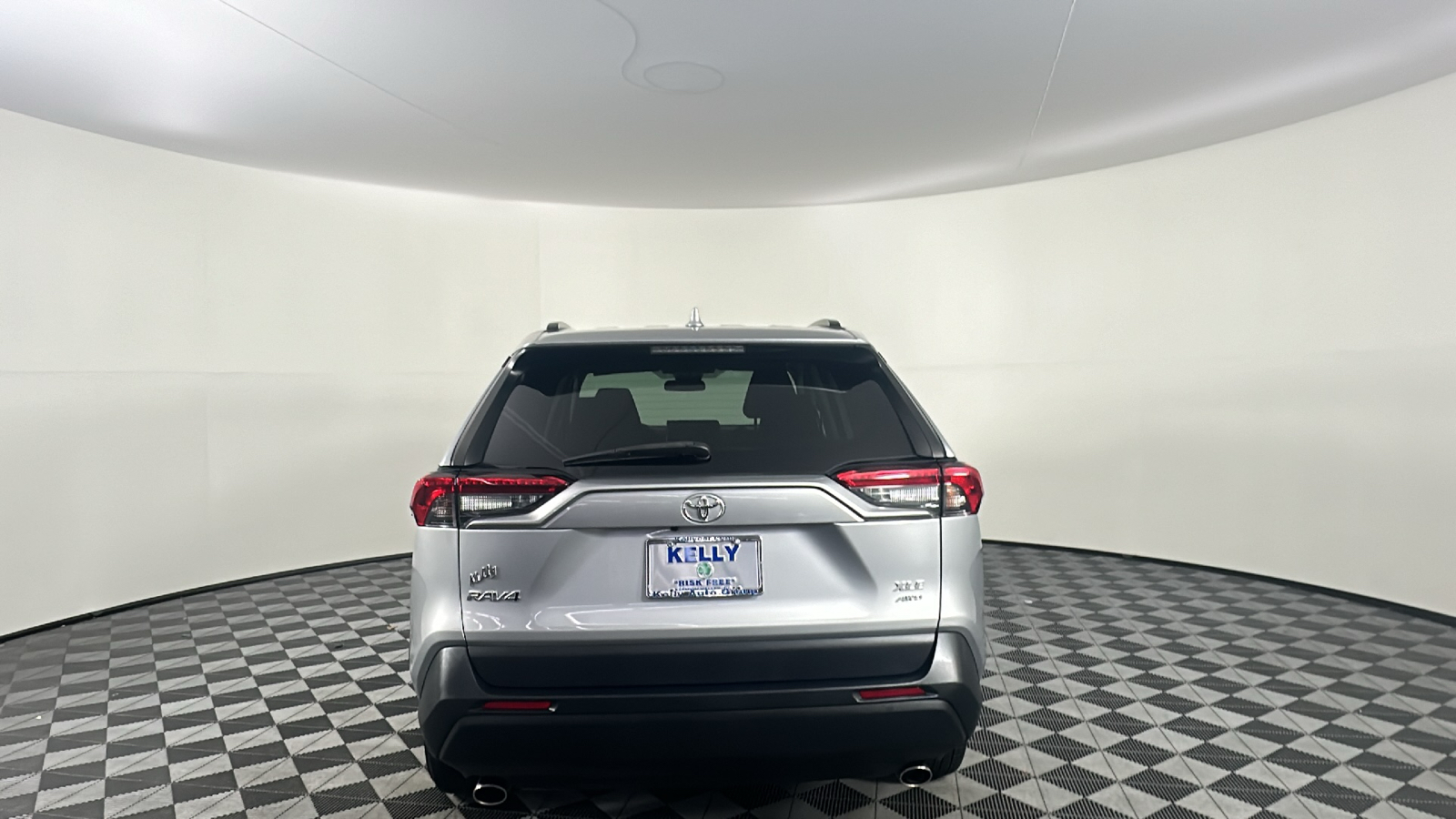 2021 Toyota RAV4 XLE 13