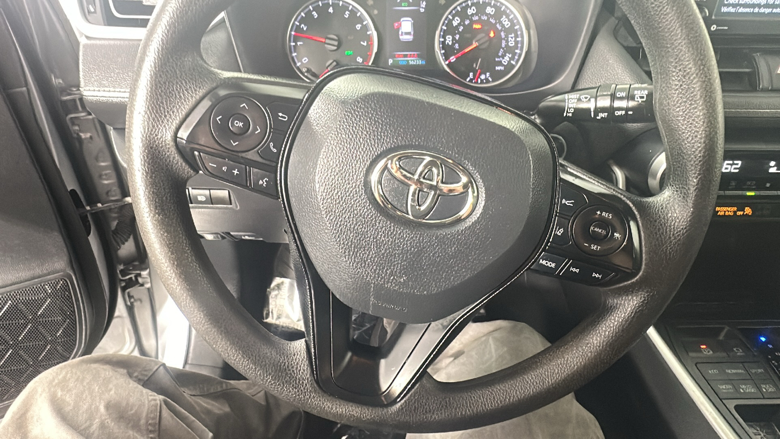 2021 Toyota RAV4 XLE 34