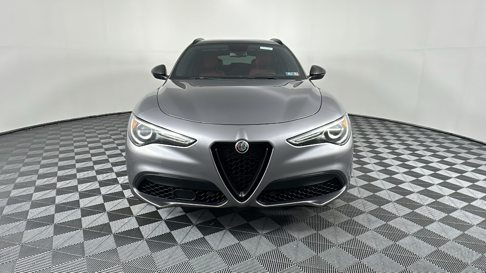 2019 Alfa Romeo Stelvio Ti Sport 4