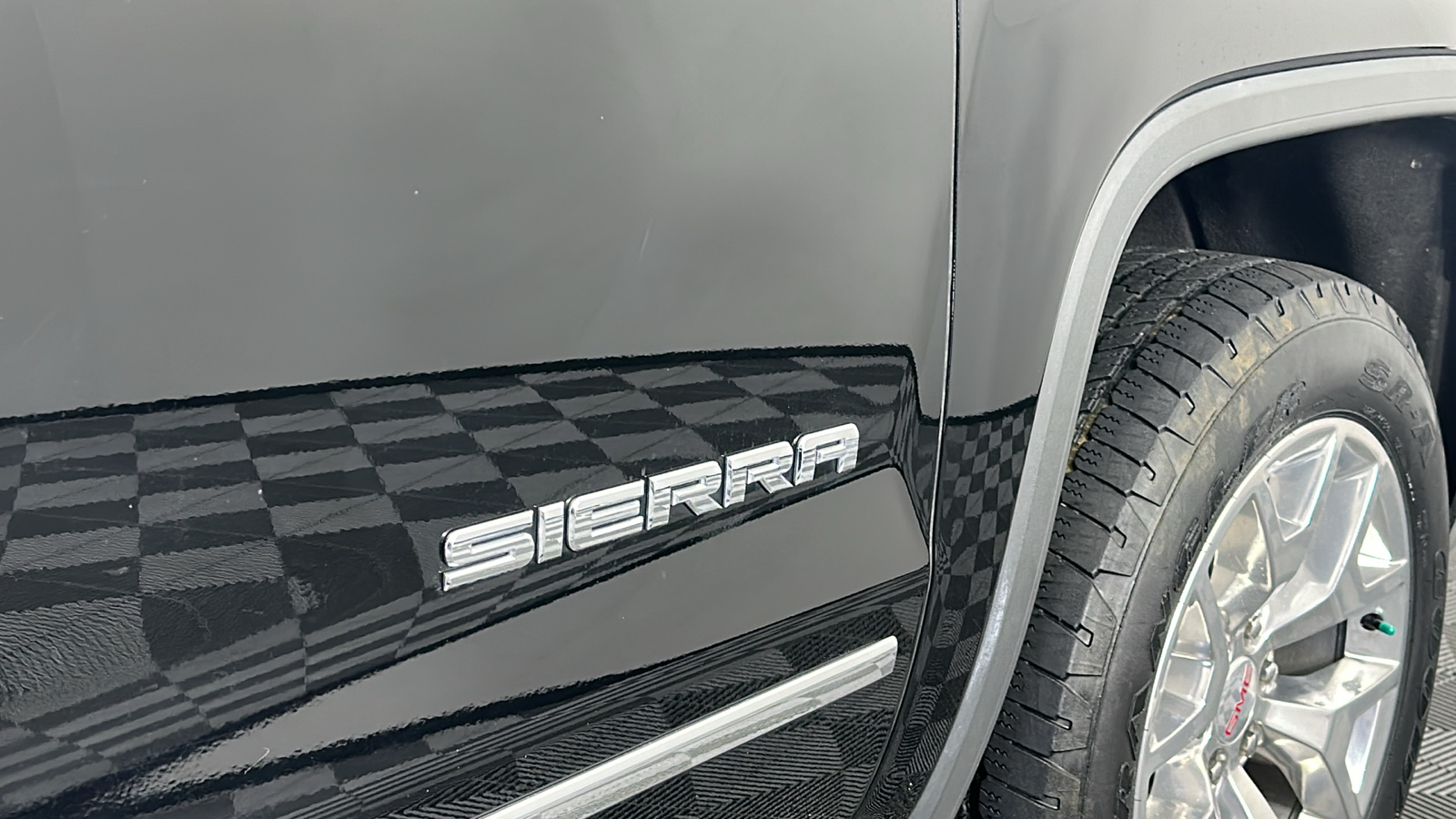 2018 GMC Sierra 1500 SLT 25