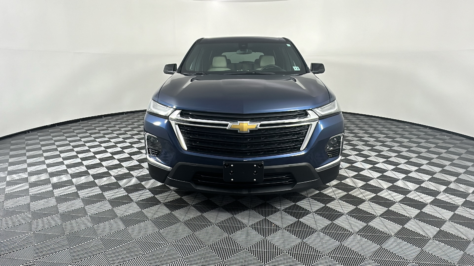 2023 Chevrolet Traverse LS 4