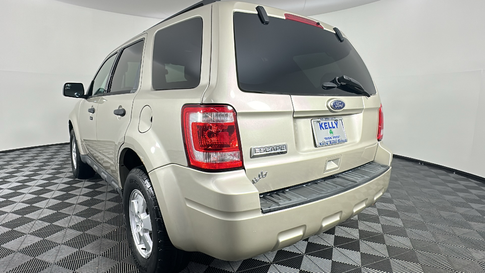 2012 Ford Escape XLT 10