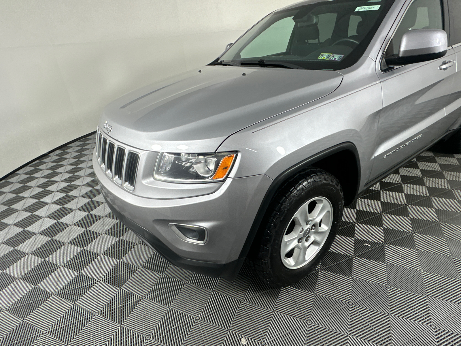 2015 Jeep Grand Cherokee Laredo 7