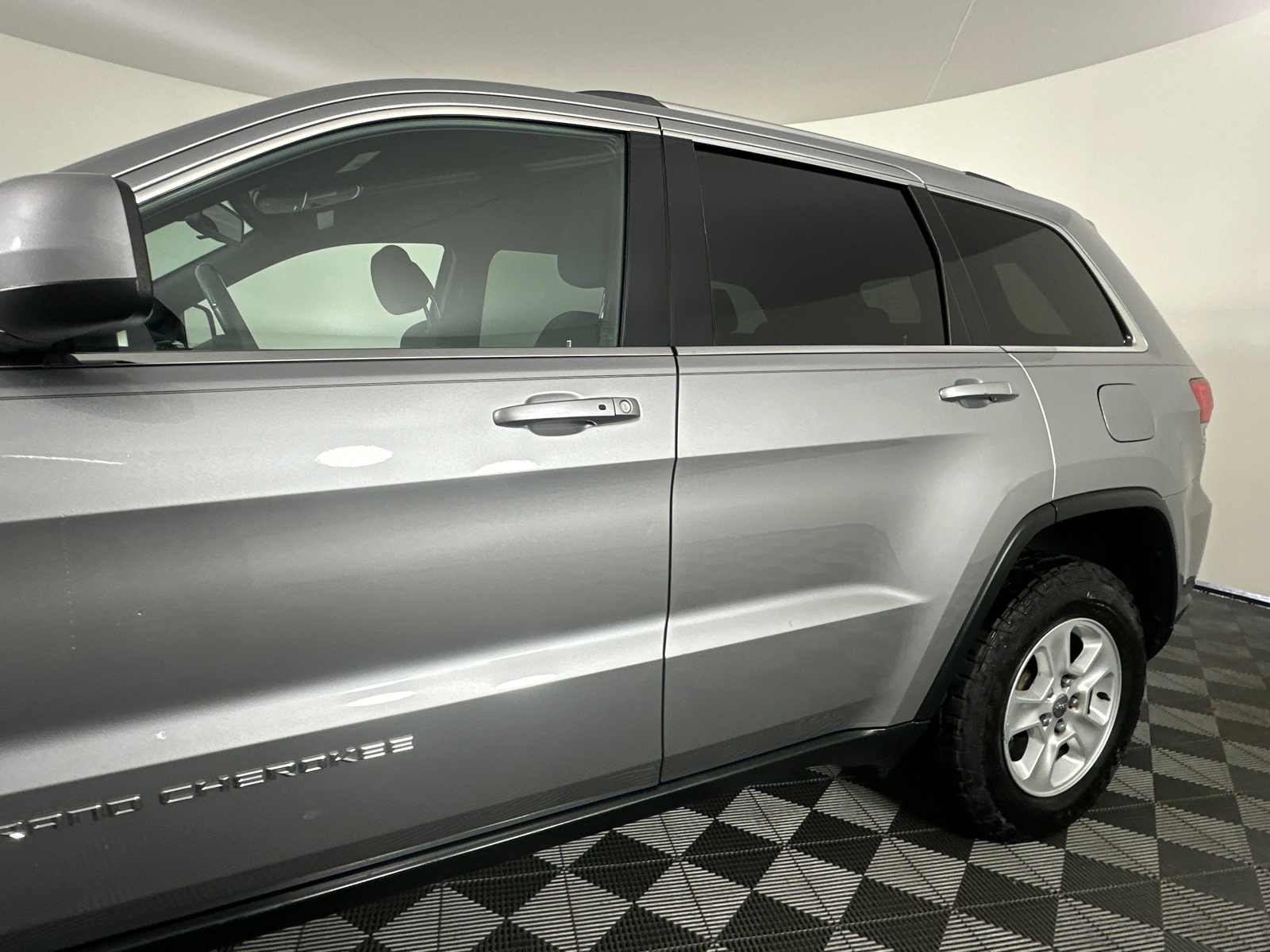 2015 Jeep Grand Cherokee Laredo 10