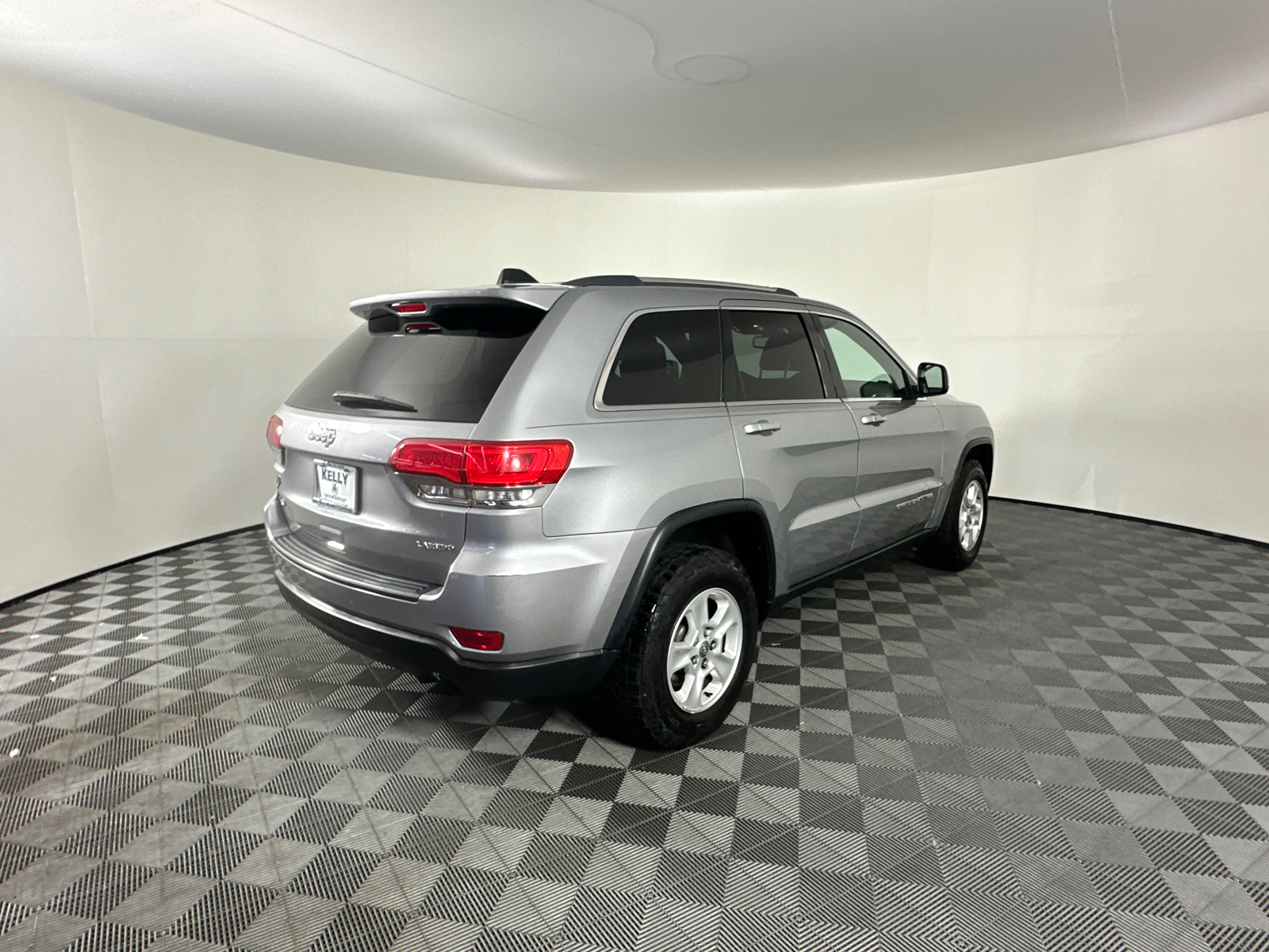 2015 Jeep Grand Cherokee Laredo 19