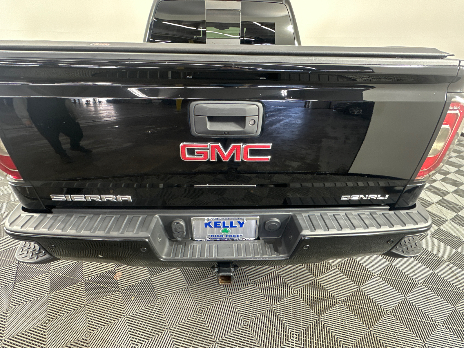 2017 GMC Sierra 1500 Denali 12