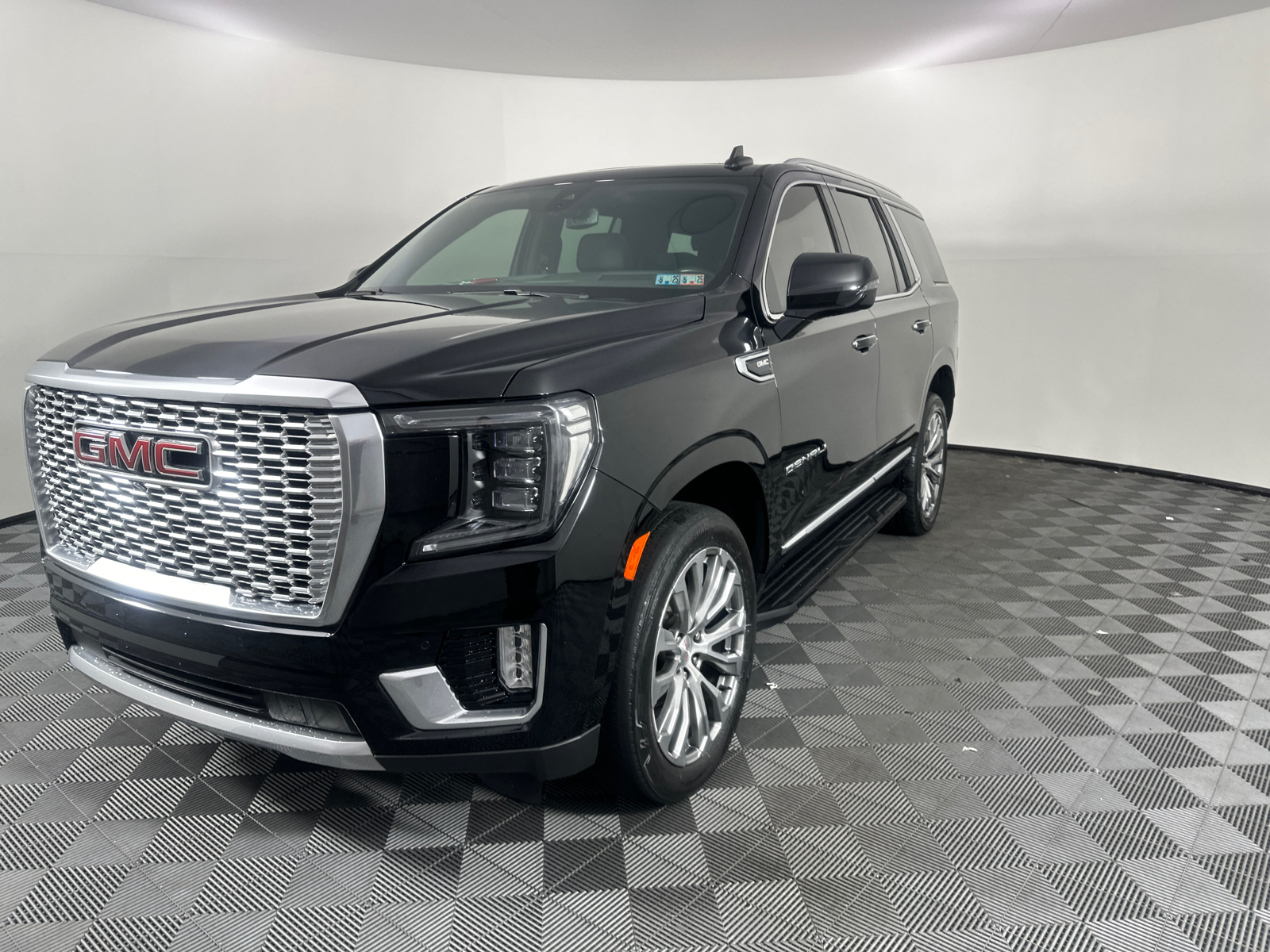 2021 GMC Yukon Denali 6