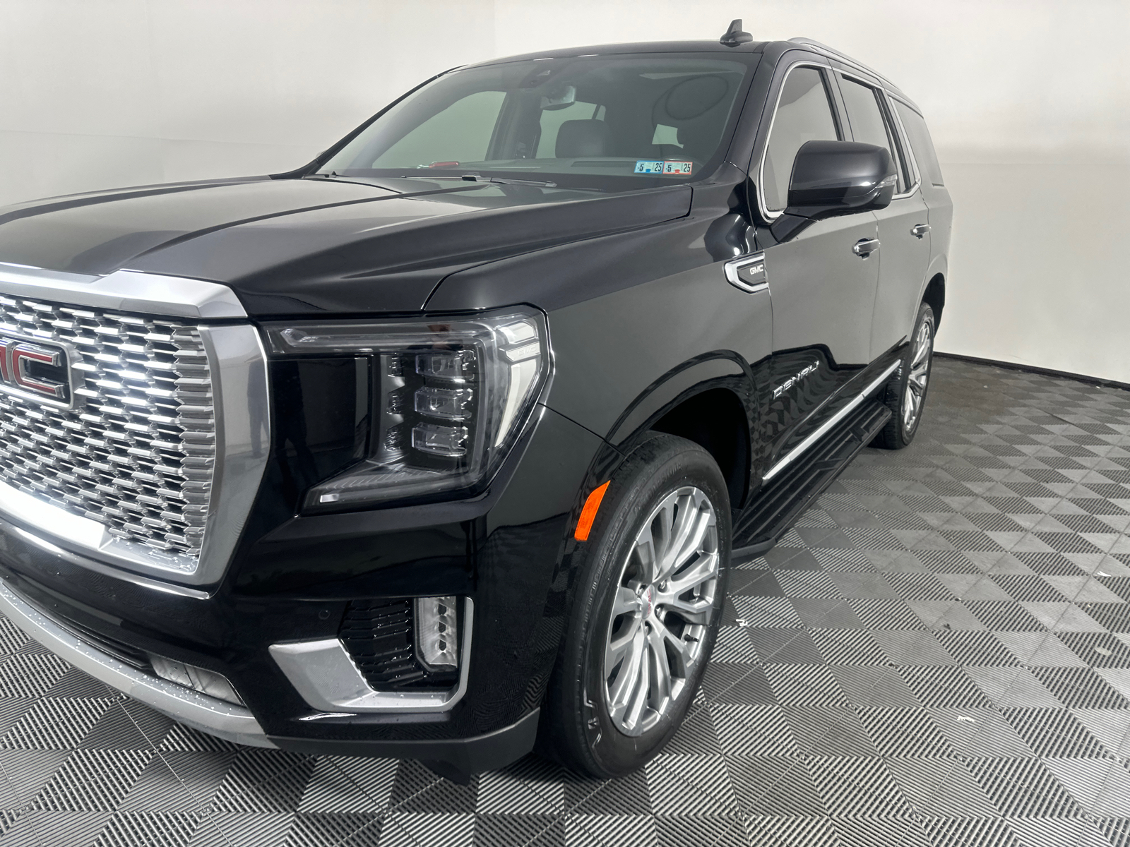 2021 GMC Yukon Denali 7