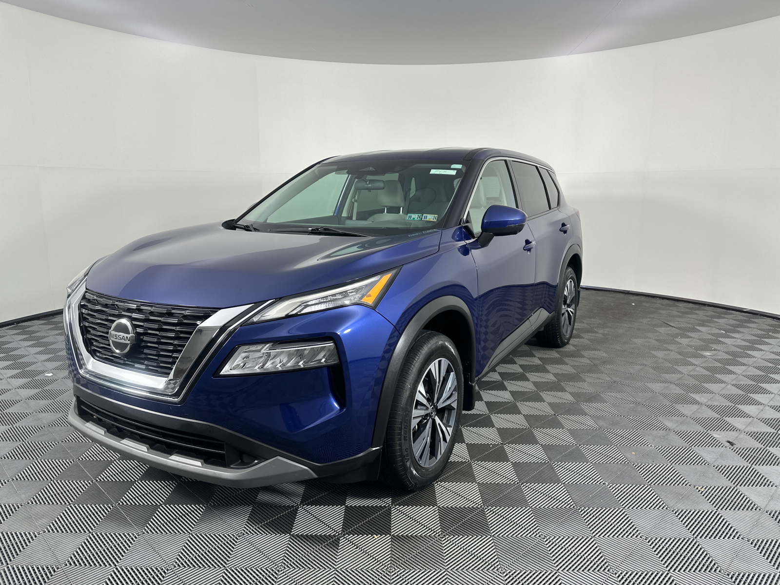 2021 Nissan Rogue SV 6