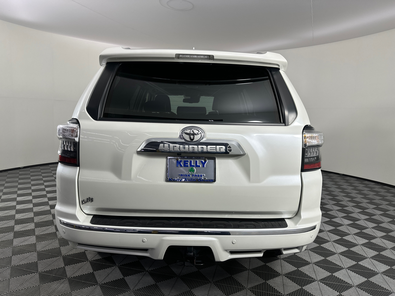 2022 Toyota 4Runner Limited 13