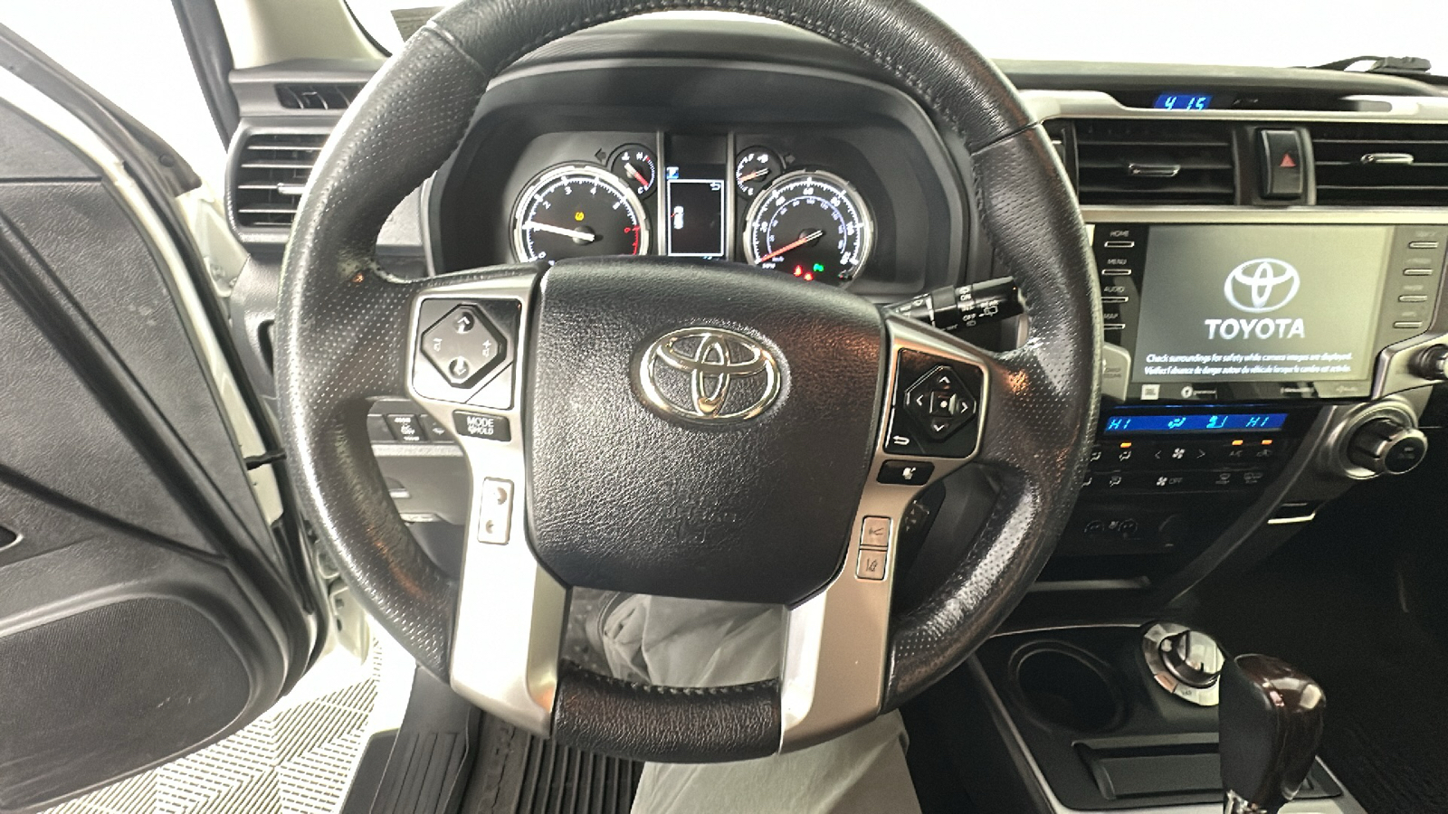 2022 Toyota 4Runner Limited 35