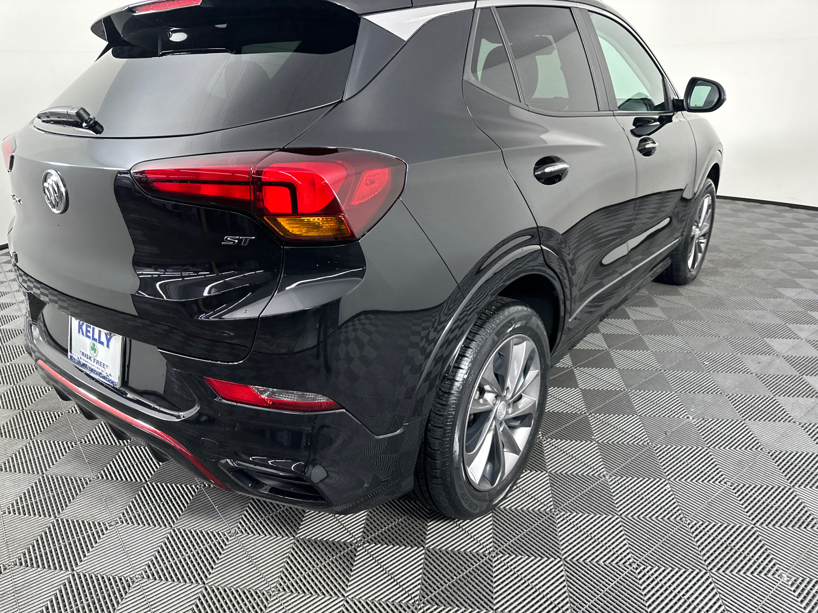 2023 Buick Encore GX Select 18