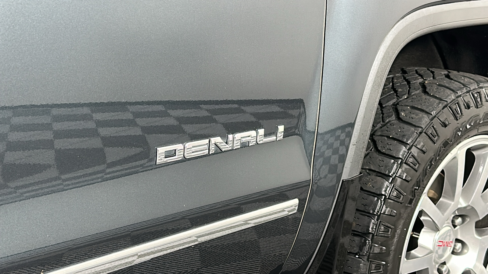 2017 GMC Sierra 1500 Denali 25