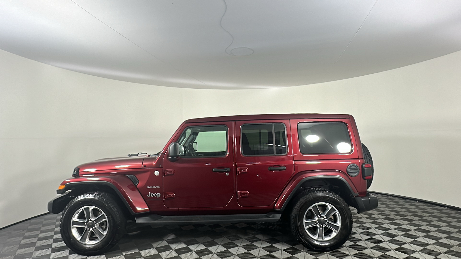 2021 Jeep Wrangler Unlimited Sahara 9