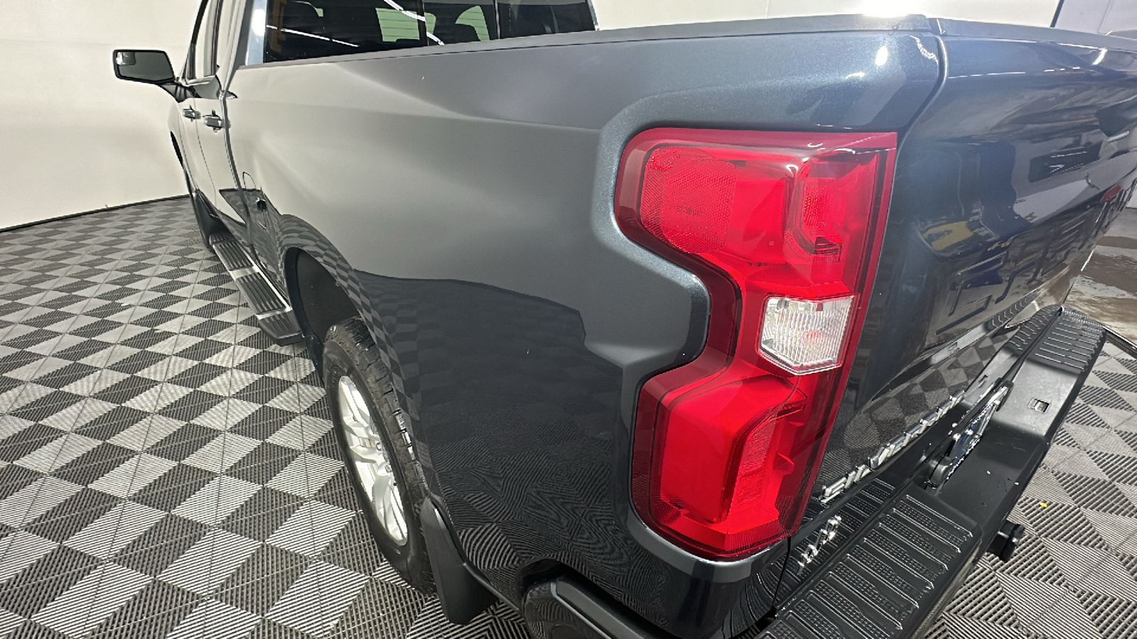 2019 Chevrolet Silverado 1500 RST 11