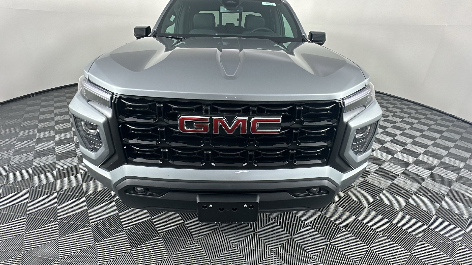 2024 GMC Canyon Elevation 3