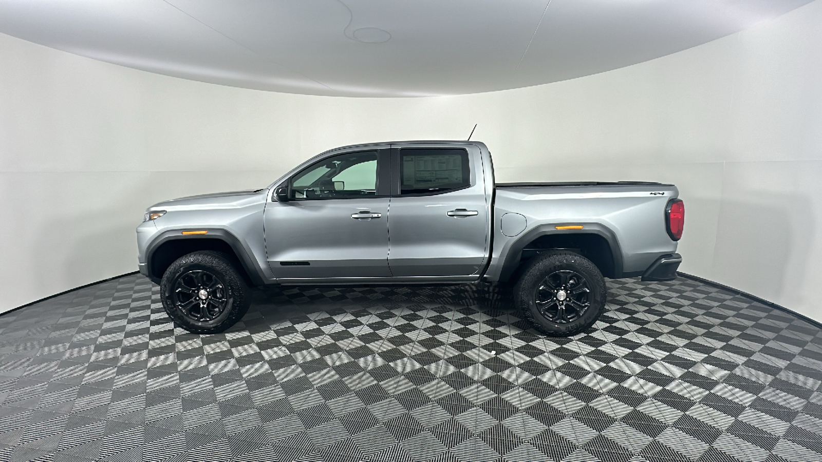 2024 GMC Canyon Elevation 8