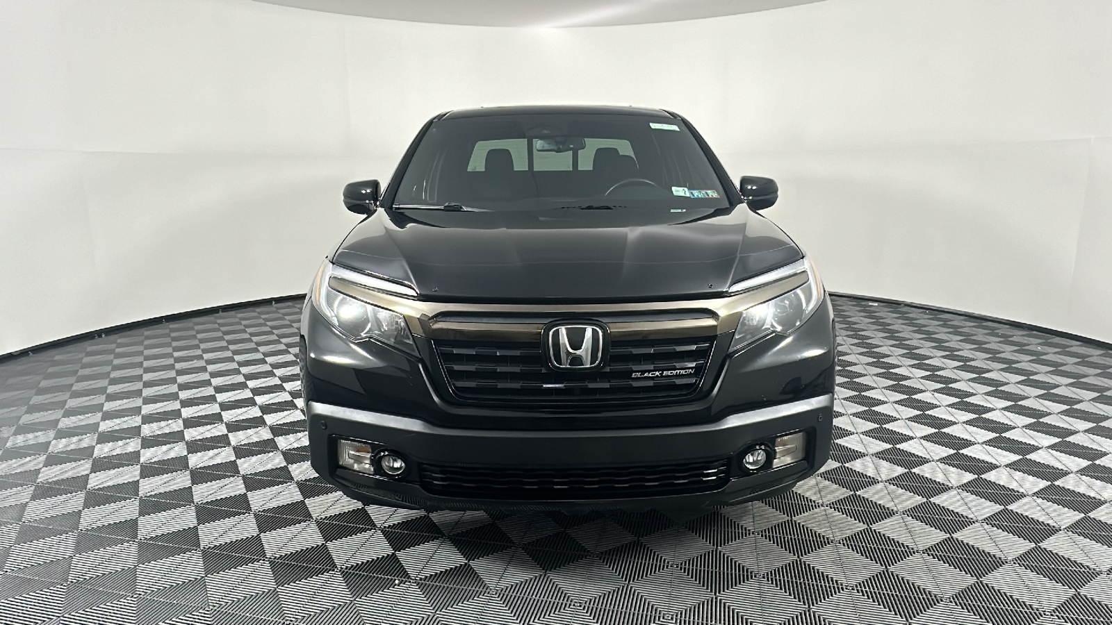 2017 Honda Ridgeline Black Edition 4