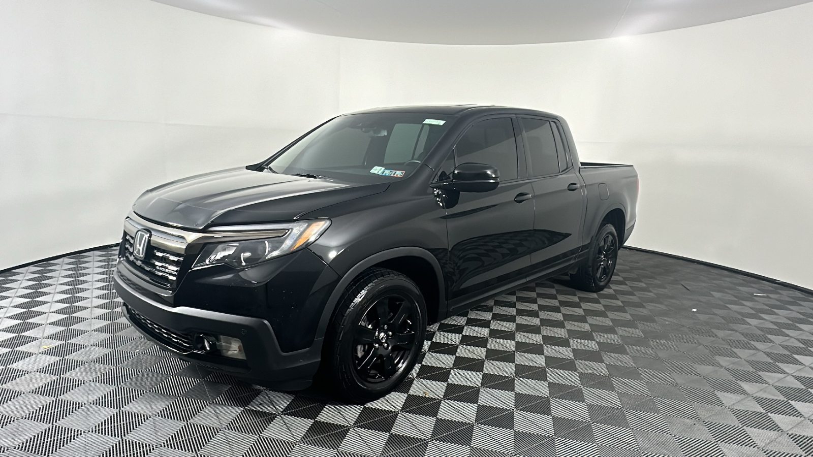 2017 Honda Ridgeline Black Edition 6