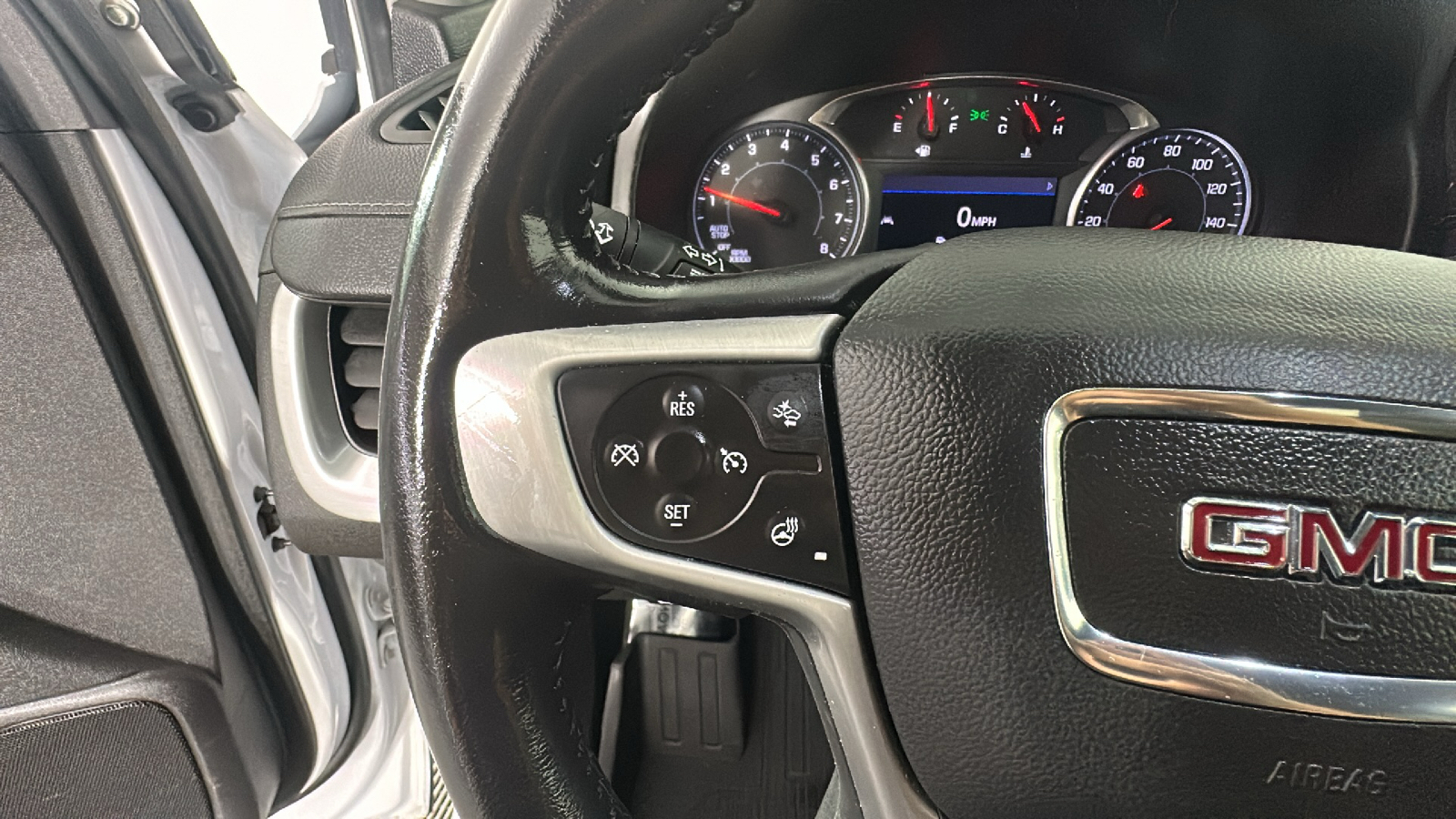 2022 GMC Terrain SLT 38