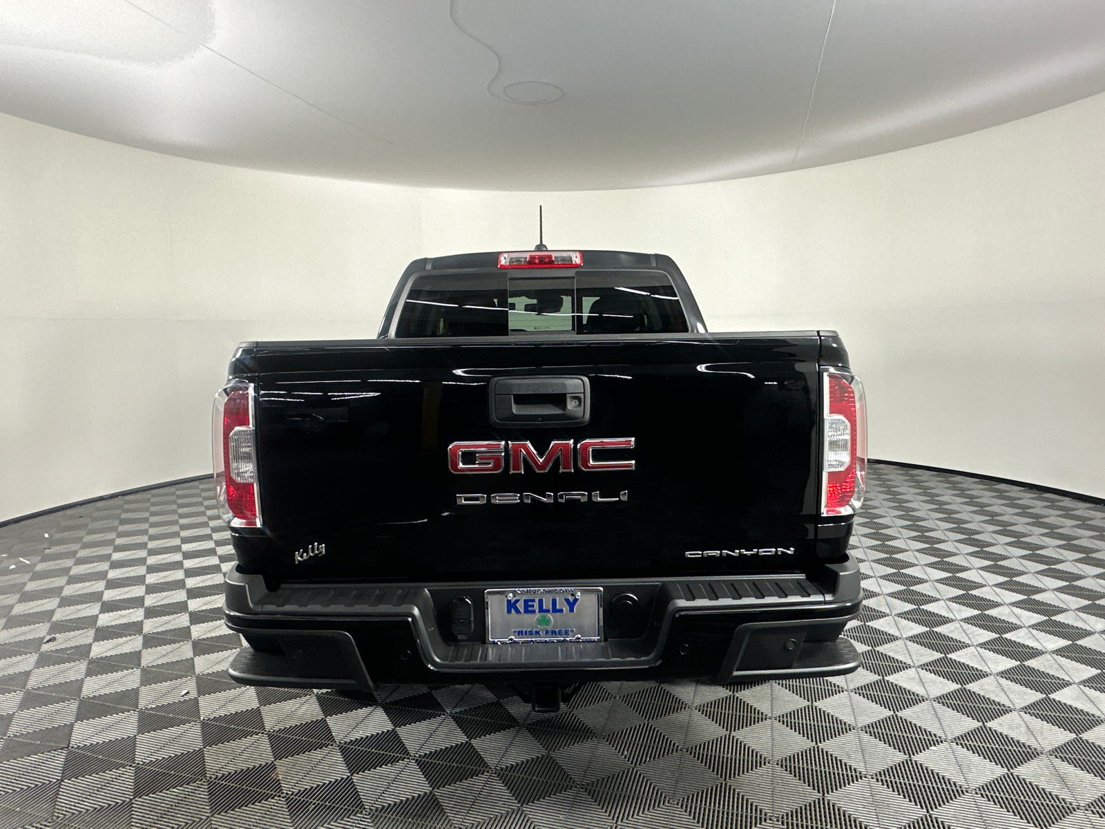 2021 GMC Canyon Denali 14